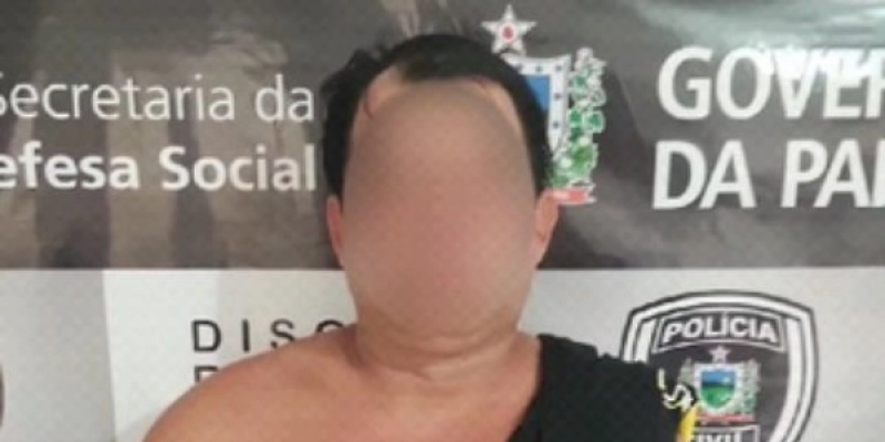 Agentes da DRF prendem homem suspeito de furtar capacete em estacionamento de um estabelecimento, no Sertão