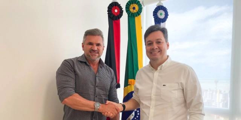 PSL fecha apoio a Denise Albuquerque pré-candidata a Prefeita de Cajazeiras, revela Deputado
