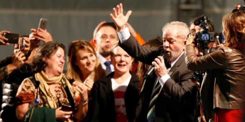 Ministros dizem que impedimento da candidatura de Lula é inevitável
