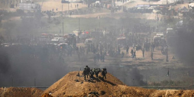 Gaza: 2 palestinos morrem e centenas se ferem após ataque de Israel