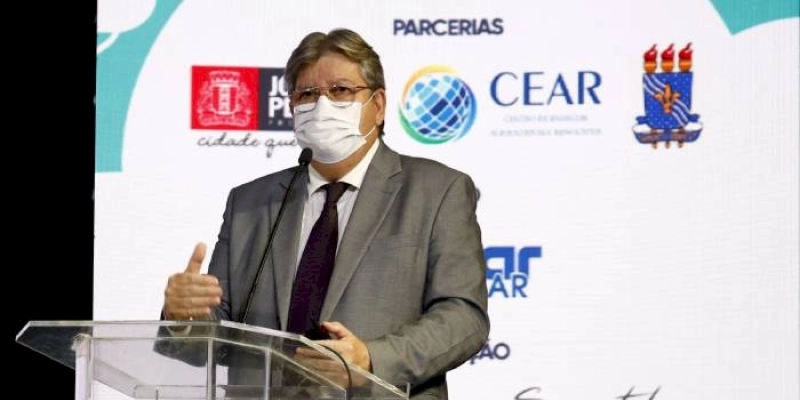 Governador entrega obras em municípios do Sertão e participa de plenária do ODE em Cajazeiras