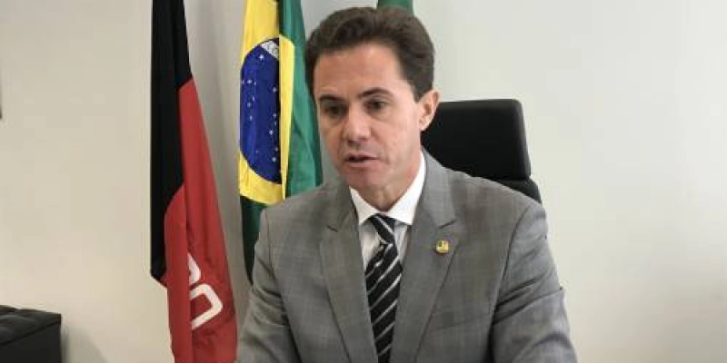 Presidente do Banco do Nordeste garante a Veneziano continuidade dos serviços e programações do Centro Cultural de Sousa