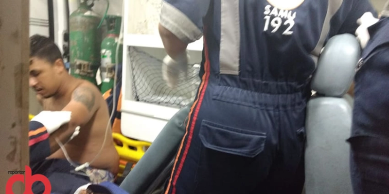 URGENTE: Homem é alvejado a bala no Conjunto Frei Damião na noite desta sexta; Imagem exclusiva