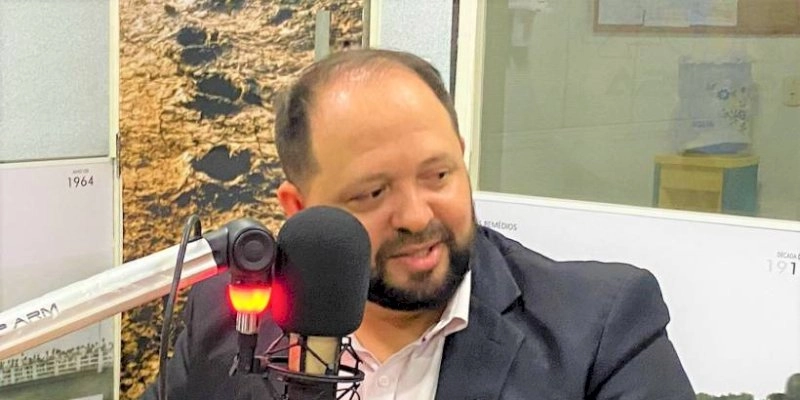 RÁDIO: Ademir Veras explica o Projeto de Lei que cria Fundo de Amparo as Vítimas do Trânsito – o FAVT; Assista