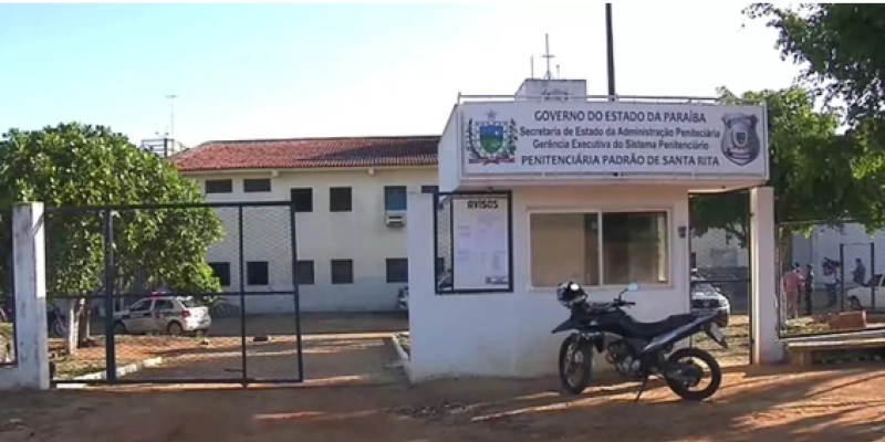 Detento rouba arma de policial penal em presídio da Paraíba, mas é contido e ninguém fica ferido