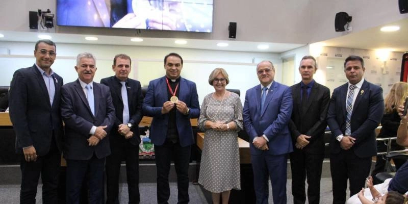 ALPB presta homenagens a sacerdotes da Igreja Católica na Paraíba