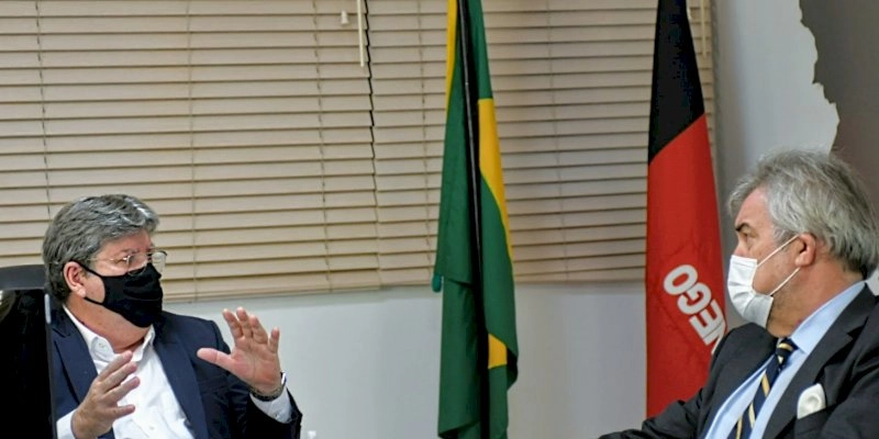 João Azevêdo apresenta oportunidades de negócios e discute parcerias com cônsul da Alemanha