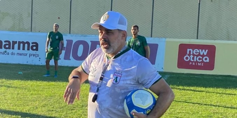 Treinador do Sousa nega acomodação por Copa do Brasil e fala sobre reforços