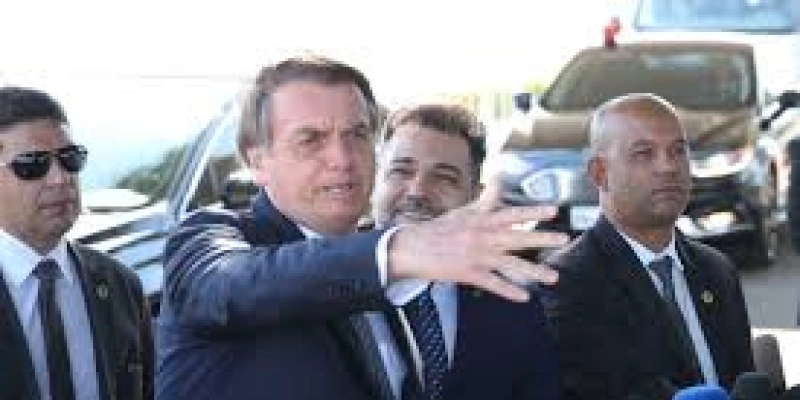 No Twitter, Bolsonaro descarta recriação da CPMF e aumento de tributos
