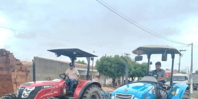 Em São José de Piranhas, prefeitura inicia corte de terra com cinco tratores na Zona Rural