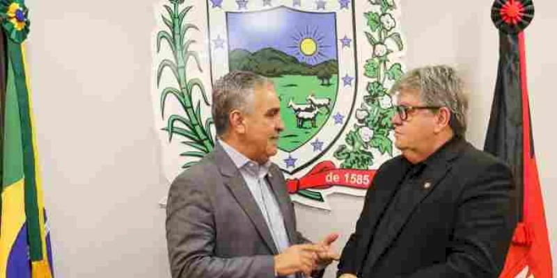 João Azevêdo recebe representante do governo federal e convida gestores públicos a participarem da Caravana Federativa