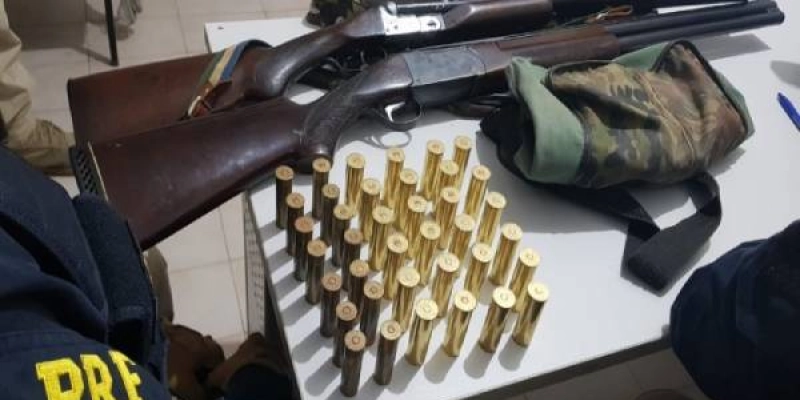 PRF apreende duas espingardas e munições durante abordagem na cidade de Sousa
