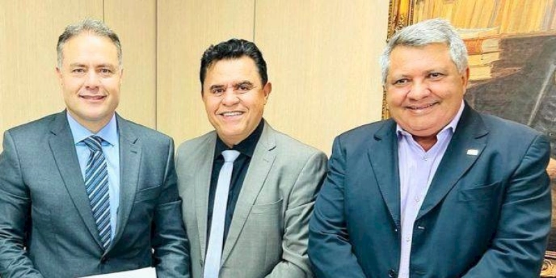 Wilson Santiago tem audiência com ministro dos Transportes e diretor do DNIT para tratar sobre duplicação da BR-104