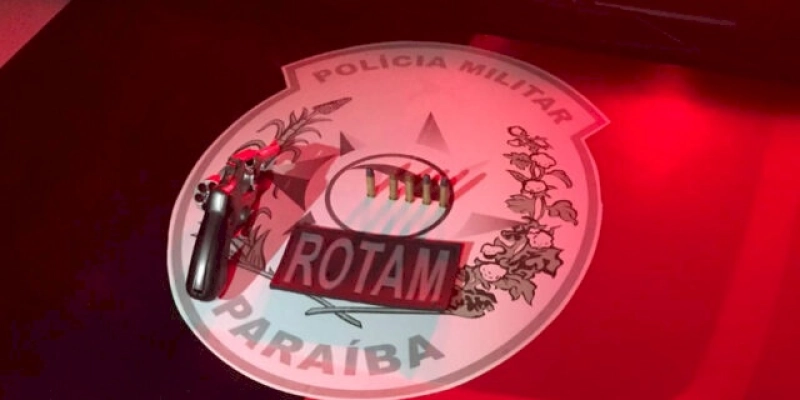 Arma de fogo é apreendida pela polícia militar durante Operação Voto Seguro, no sertão 