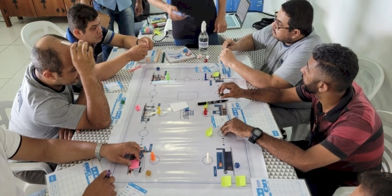 Indústria de embalagens recebe consultoria do SENAI PB visando o aumento da eficiência