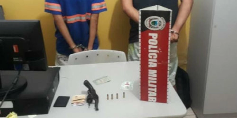 Polícia detém dupla suspeita de assaltos e apreende arma em Sapé