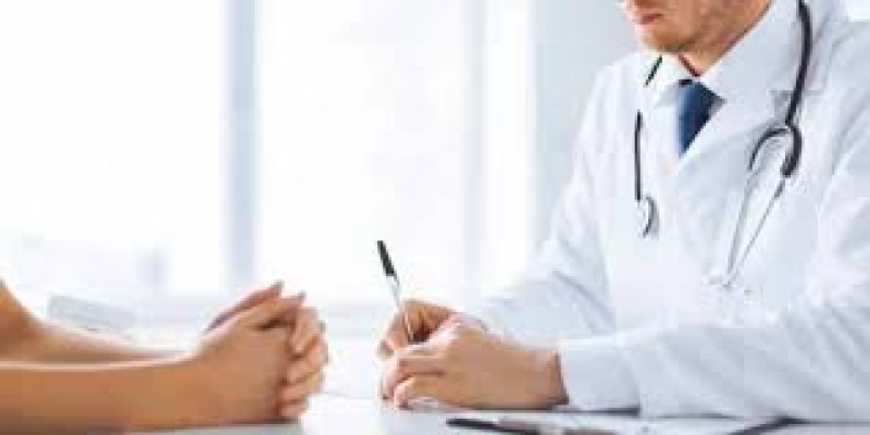 Desistências no Mais Médicos crescem e chegam a 19% das vagas preenchidas após saída de cubanos