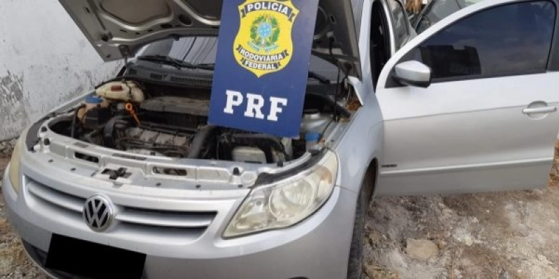 Após tentar atropelar Policiais Rodoviários Federais, homens suspeitos de vários crimes são presos