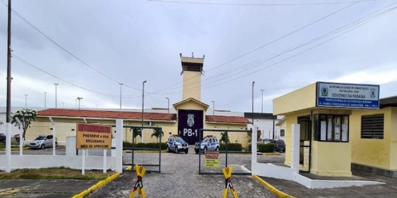 ‘Maníaco’ que estuprou 12 mulheres na Paraíba é conduzido ao Presídio PB-1