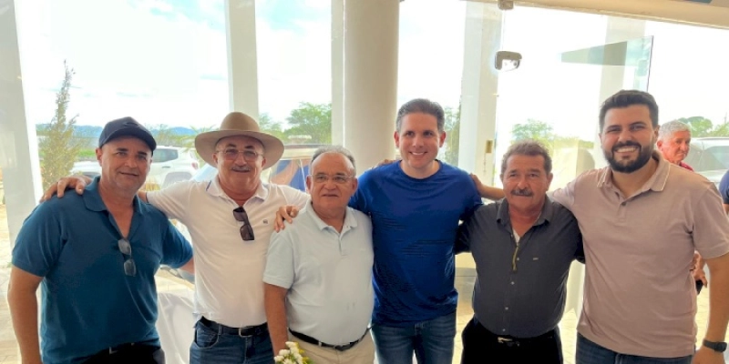 Wilson Filho faz maratona de agendas no interior, entrega obras solicitadas pelo mandato e participa de evento da pesca