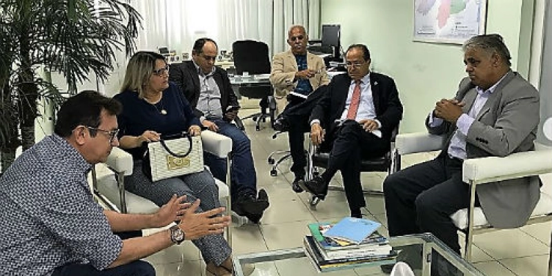  Após explosões de bancos, Prefeita de Coremas pede reforço policial durante reunião com o Secretário de Segurança da PB
