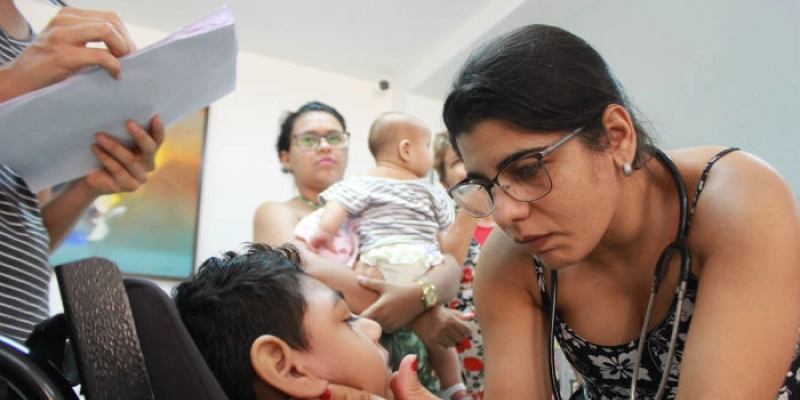 Paraíba participa de projeto que pretende ampliar tratamento de crianças com microcefalia 