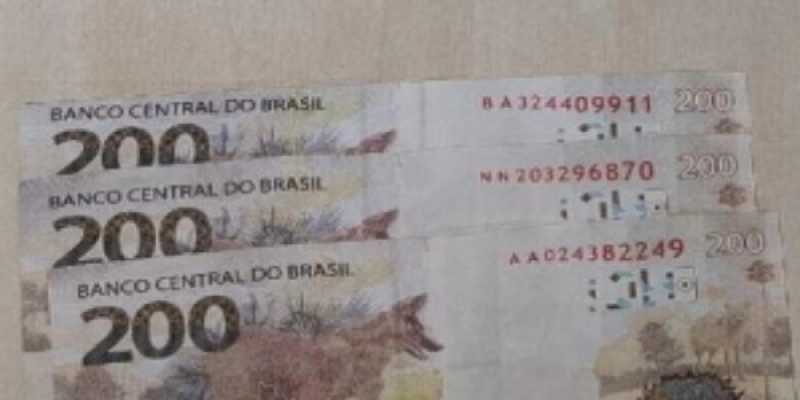 Polícia Federal prende duas pessoas pelo crime de pelo de moeda falsa