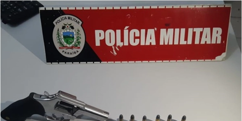Homem é preso pela PM com arma de fogo e munições em Sousa