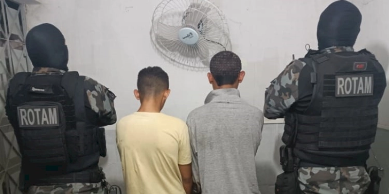 Polícia prende dois jovens logo após assalto em estabelecimento comercial no Núcleo III, em Sousa 