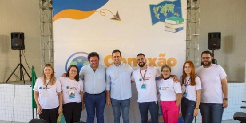 Mais de 80 alunos da Rede Estadual de Ensino embarcam para o Reino Unido com malas repletas de sonhos e expectativas