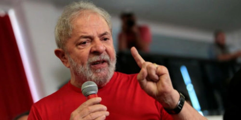 Justiça define datas de leilão de triplex atribuído a Lula