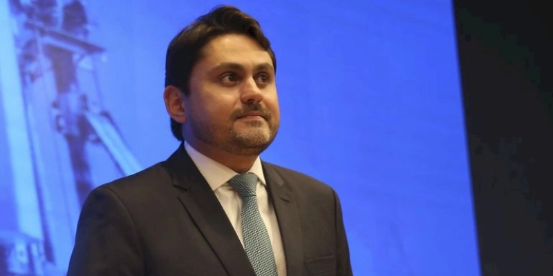 Ministro das Comunicações toma posse e reitera compromisso de promover inclusão digital