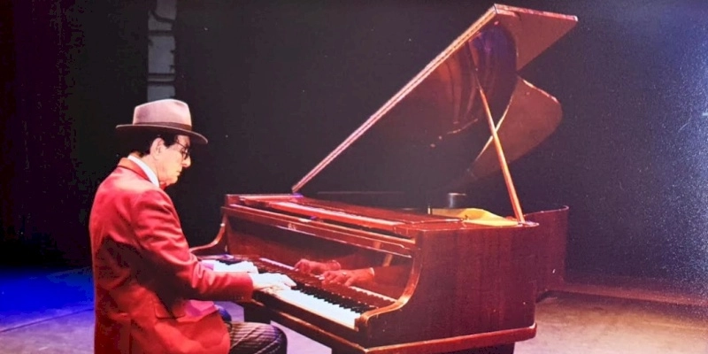 Chico Brito lança 5º álbum, com foco no samba e participação de jovens talentos 