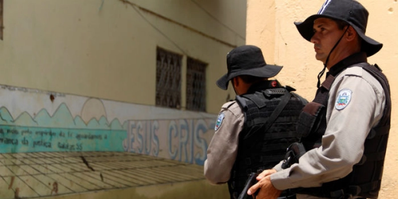 Policiais militares concluem estágio da Força Tática e ocupam comunidade na Operação Semana Santa