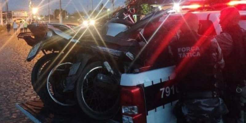 Polícia durante operação pôr do sol apreende três motocicletas com restrições administrativas