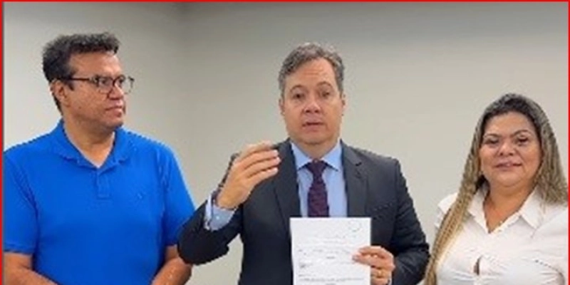 Júnior Araújo destina recursos para saúde e infraestrutura em Santa Helena ao lado do ex-prefeito, Emmanuel Messias