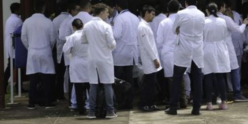 Governo amplia vagas em áreas mais carentes com Médicos pelo Brasil