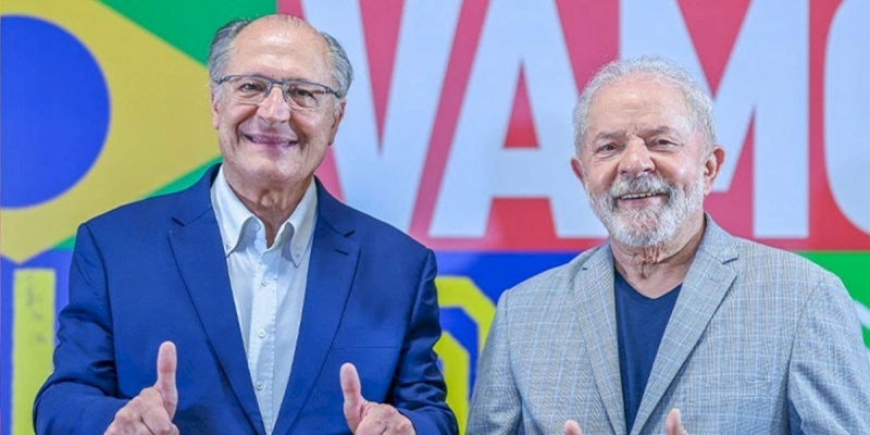 TSE segue MP Eleitoral e aprova contas de campanha de Lula e Alckmin