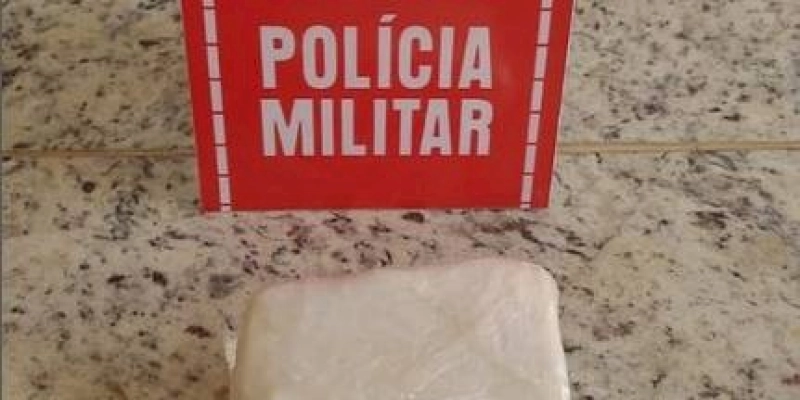 Policiais Militares apreendem quase meio quilo de cocaína durante blitz, próximo à cidade de Lagoa
