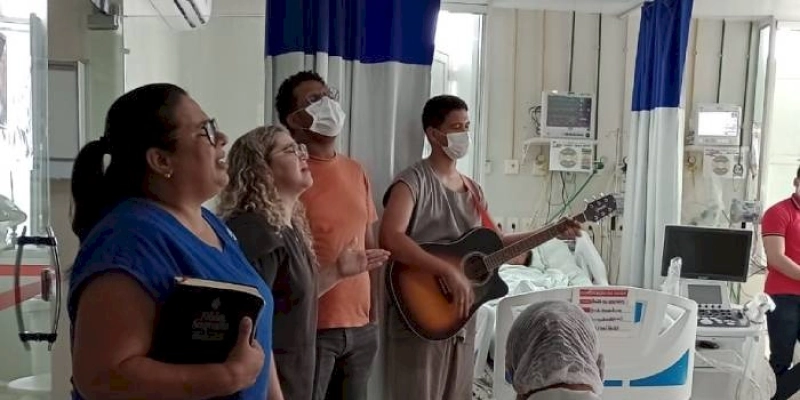 Hospital Municipal Santa Isabel retoma projeto de musicoterapia no tratamento de pacientes