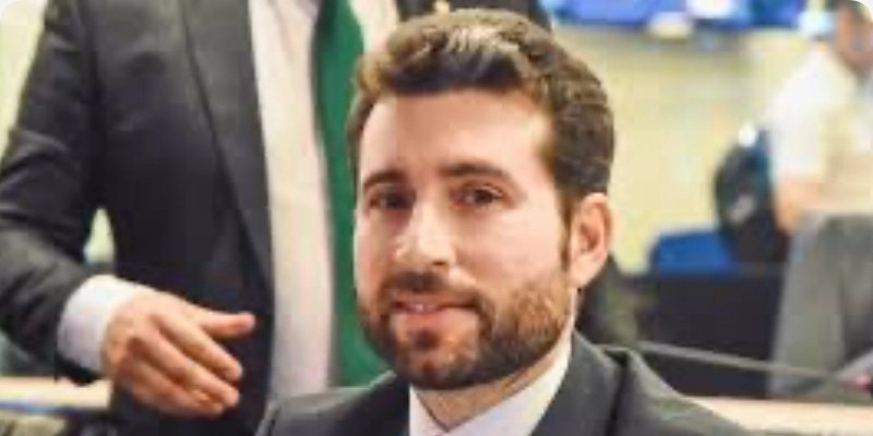Michel Henrique deixa o Republicanos e se junta a Bosco e Eduardo Carneiro no PP
