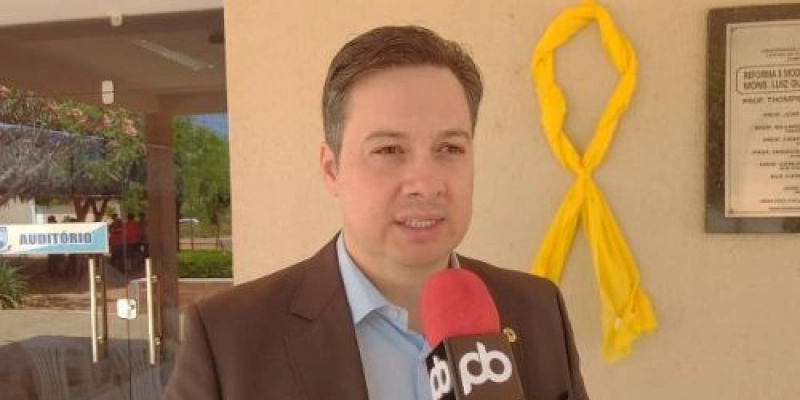 500 TONELADAS: Com produção de mel em alta, PL aprovado hoje na AL cria política de incentivo a apicultor paraibano
