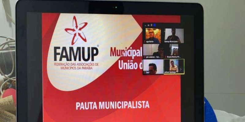 Prefeitos paraibanos discutem pautas municipalistas com deputados federais