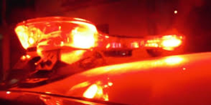 Polícia prende suspeita de tráfico e apreende arma de fogo escondida embaixo da geladeira