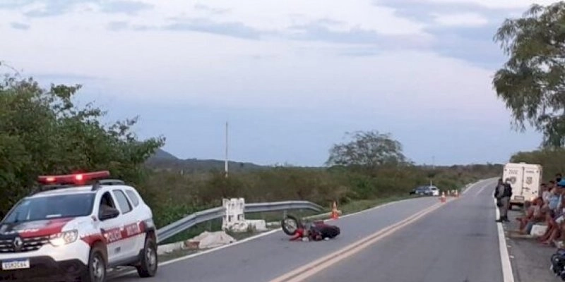 Jovem de 23 anos morre em grave queda de moto em rodovia que liga municípios do Sertão 