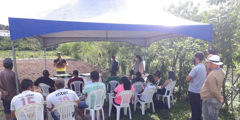 Agricultores familiares atendem orientação da Empaer e montam hortas no sistema mandala