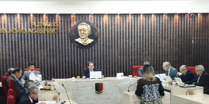 Tribunal responsabiliza ex-prefeita do Conde e impõe débito de mais de R$ 2 milhões
