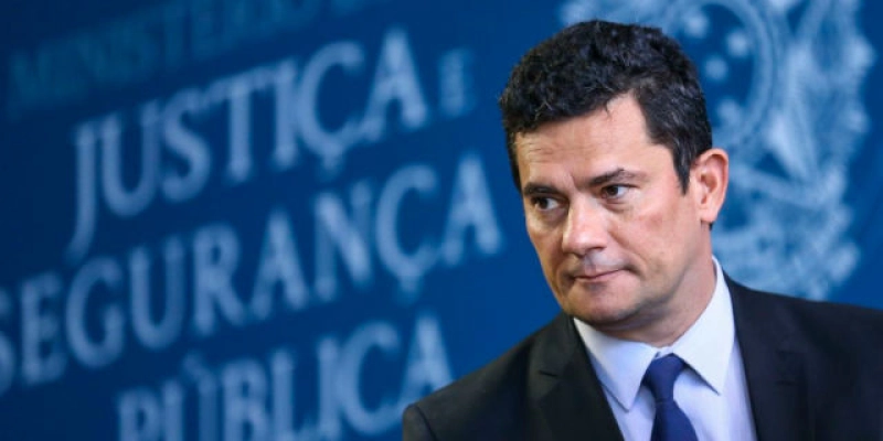 Moro defende indulto de Bolsonaro para agentes da segurança pública