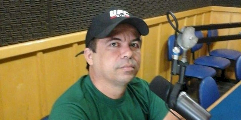 ATUALIZADA: Radialista Sousense é encontrado morto em seu apartamento;  Delegado acompanhou perícia 