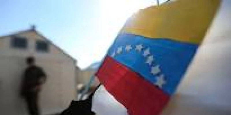 Países debatem realização de nova eleição na Venezuela
